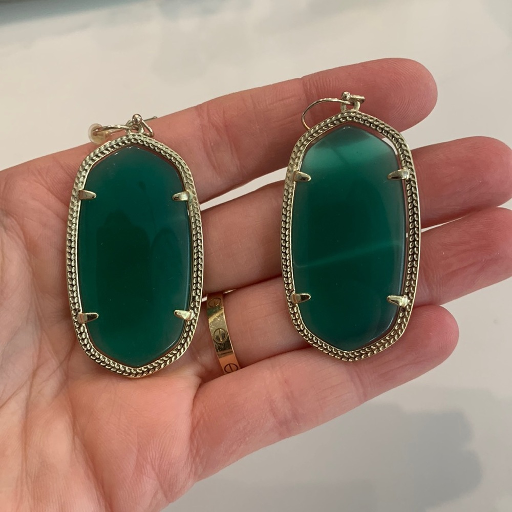 Kendra Scott Elle drop earring- emerald